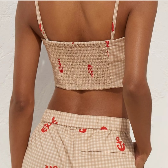 💛❤️ Anthropologie Beige Gingham Cropped Cami With Red Anchor Print - Picture 3 of 8
